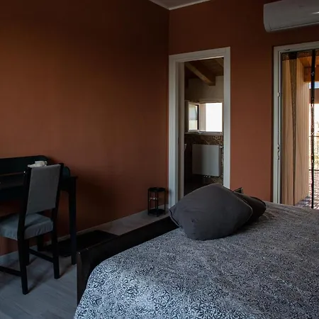 Ae Masanete Bed & Breakfast *